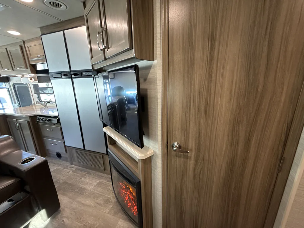2018 Jayco Precept 33U, Photos photo 13