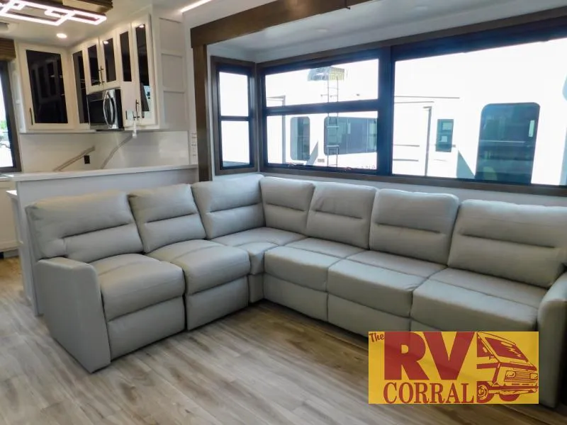 2027 Keystone RV Montana 3900RK - Photo 3