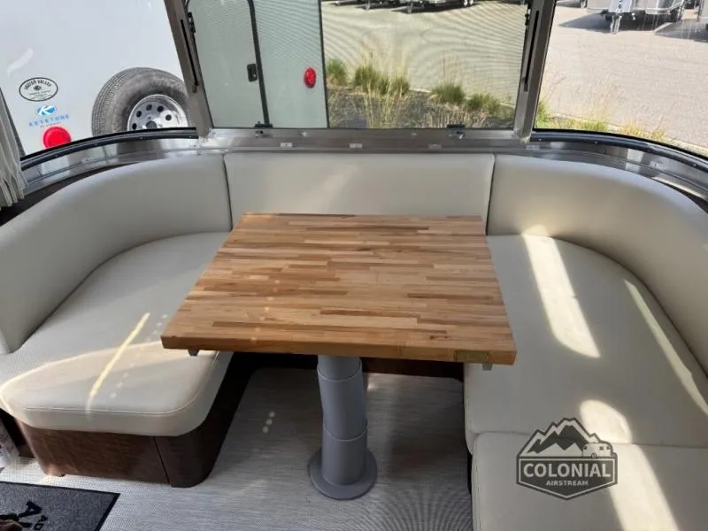 2024 Airstream Globetrotter 25FB - Photo 4