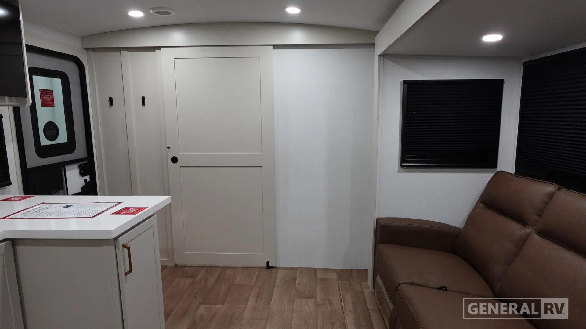2027 Grand Design Imagine 2300MK - Photo 3