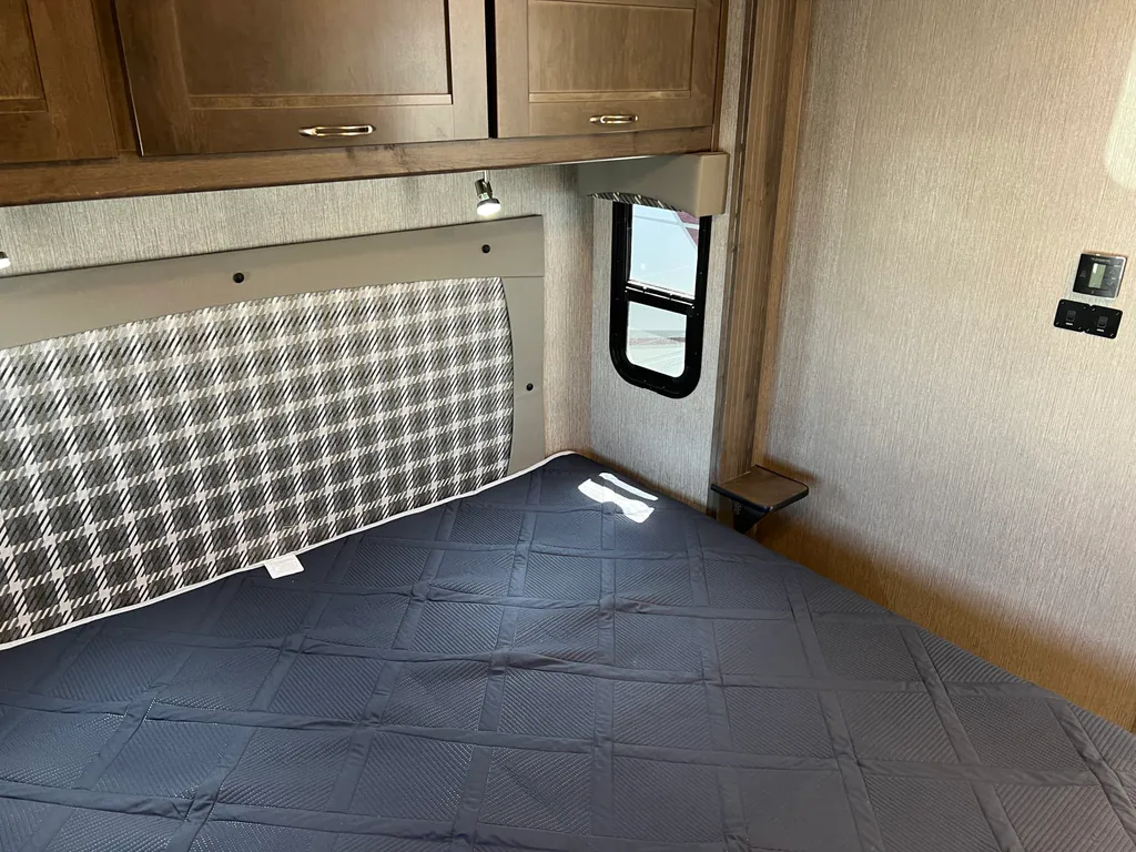 2023 Nexus Wraith 33W, Photos photo 24