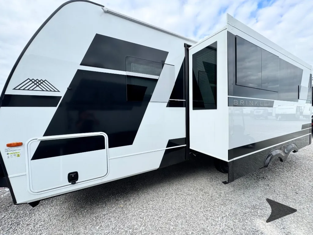 2026 Brinkley Model I 235, Photos photo 8