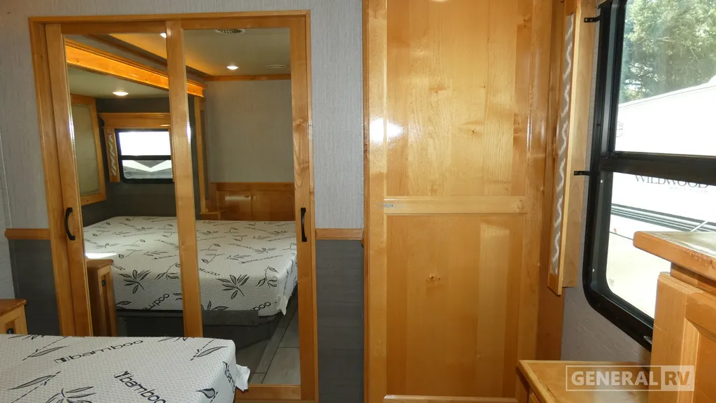 2021 VanLeigh RV Beacon 42RKB, Photos photo 10