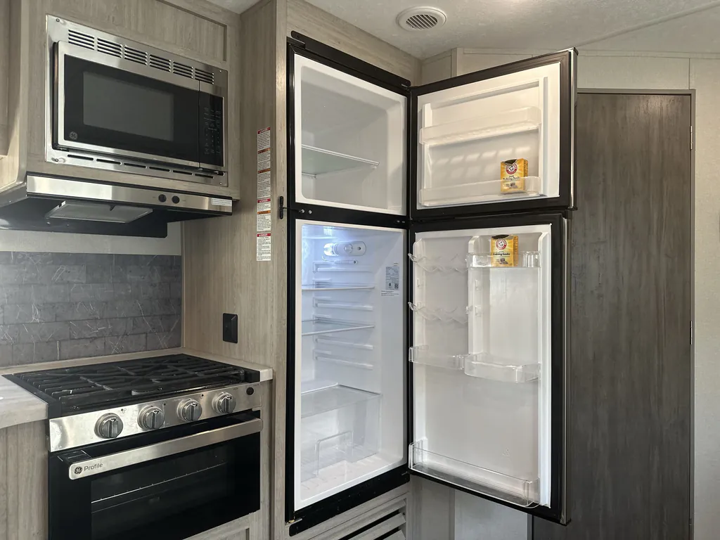 2024 Coachmen Catalina Legacy Edition 243RBS, Photos photo 15
