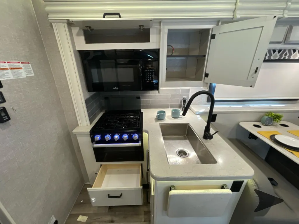 2021 Entegra Coach Vision 27A, Photos photo 35