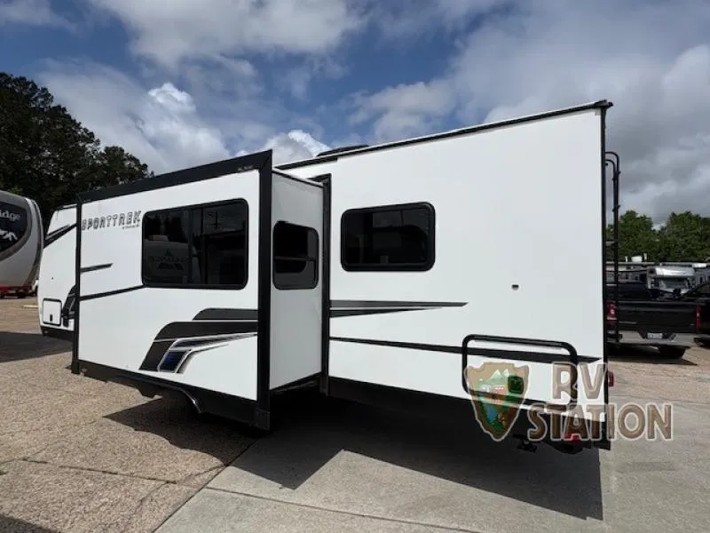 2026 Venture RV SportTrek 271VBH - Photo 4