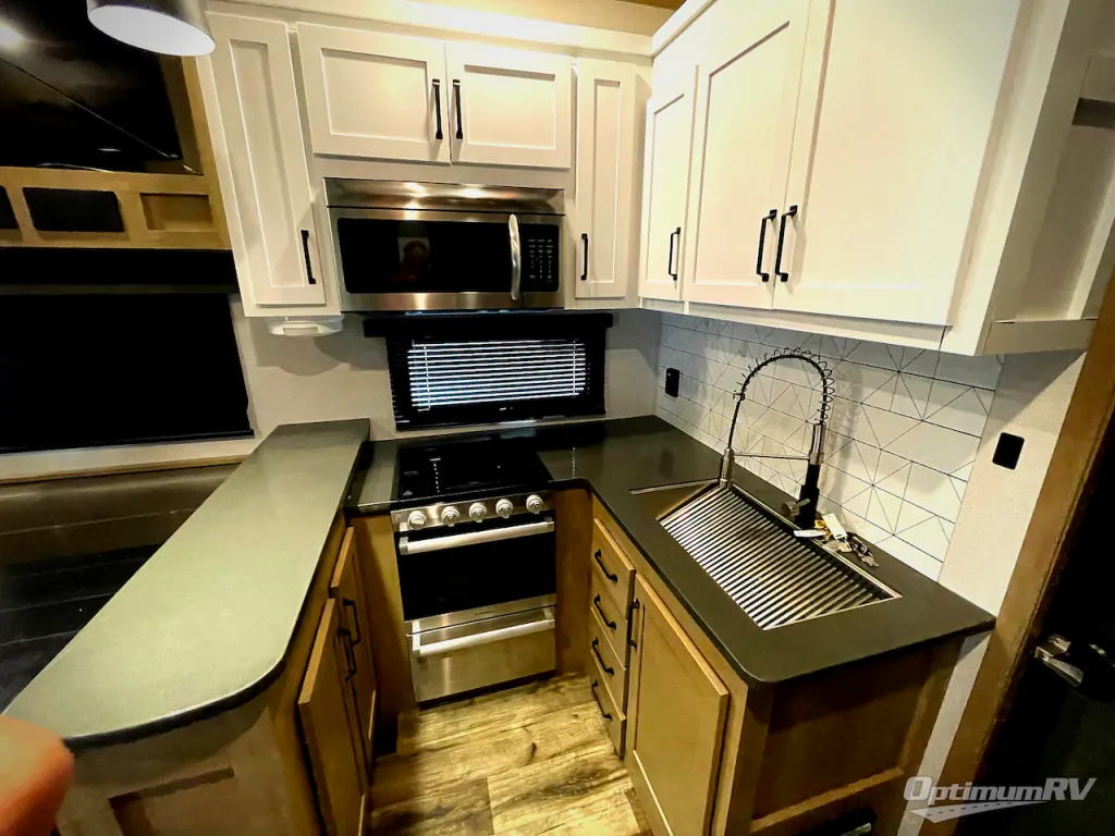 2023 Keystone Raptor 362, Photos photo 9