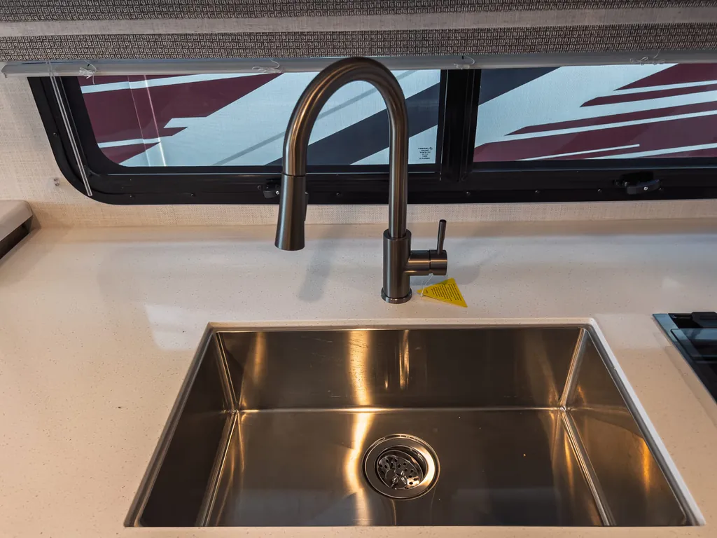 2027 Thor Motor Coach Windsport 36H, Photos photo 13