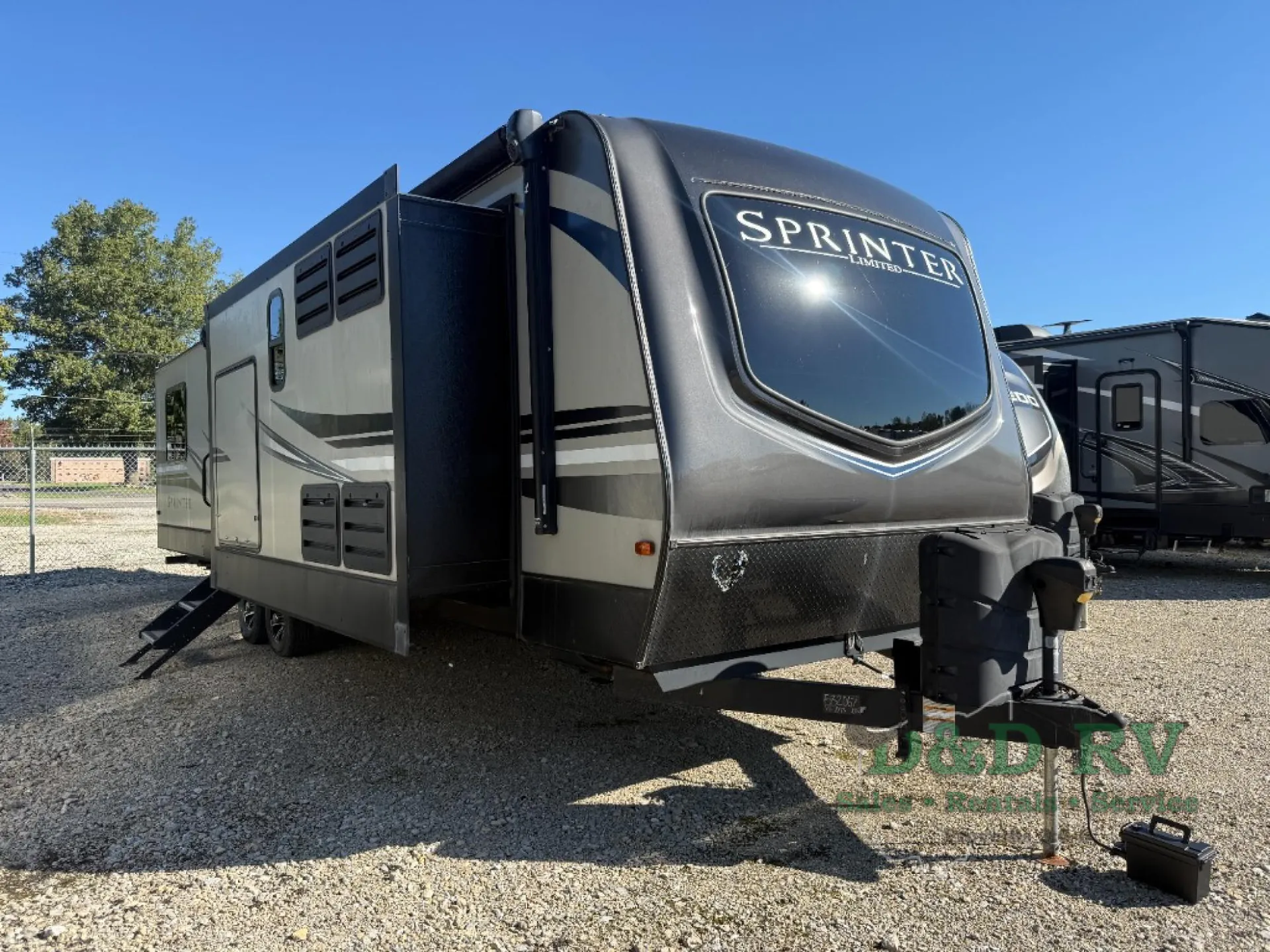 2019 Keystone Sprinter 333FKS - Photo 2