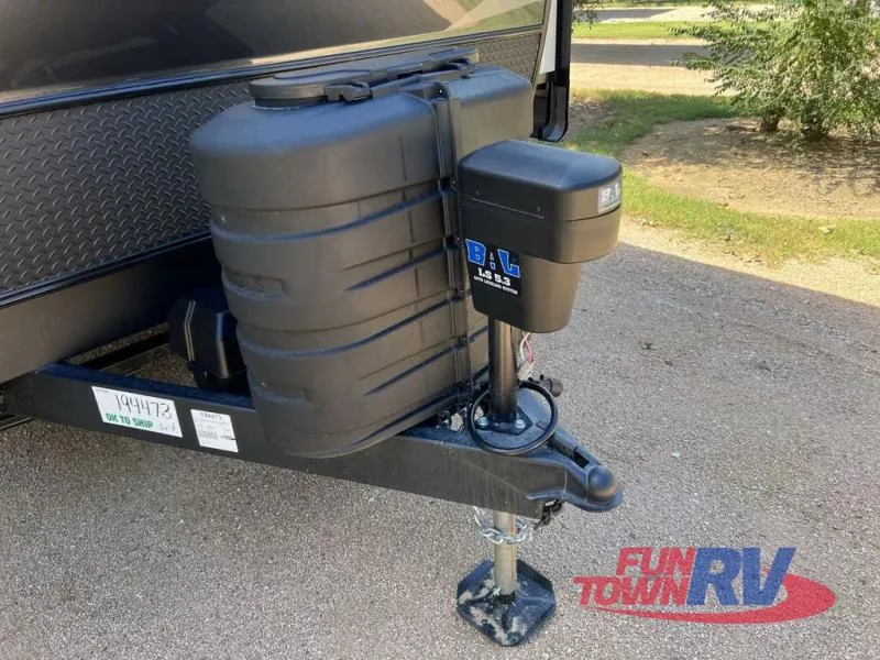 2025 Forest River Rockwood Ultra Lite 2608BS - Photo 4
