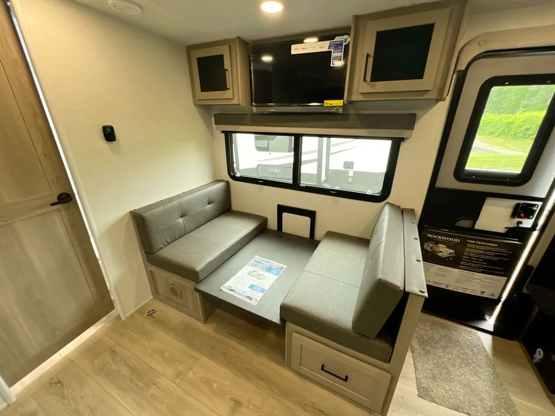 2026 Forest River Rockwood Mini Lite 2515S — Photo 7