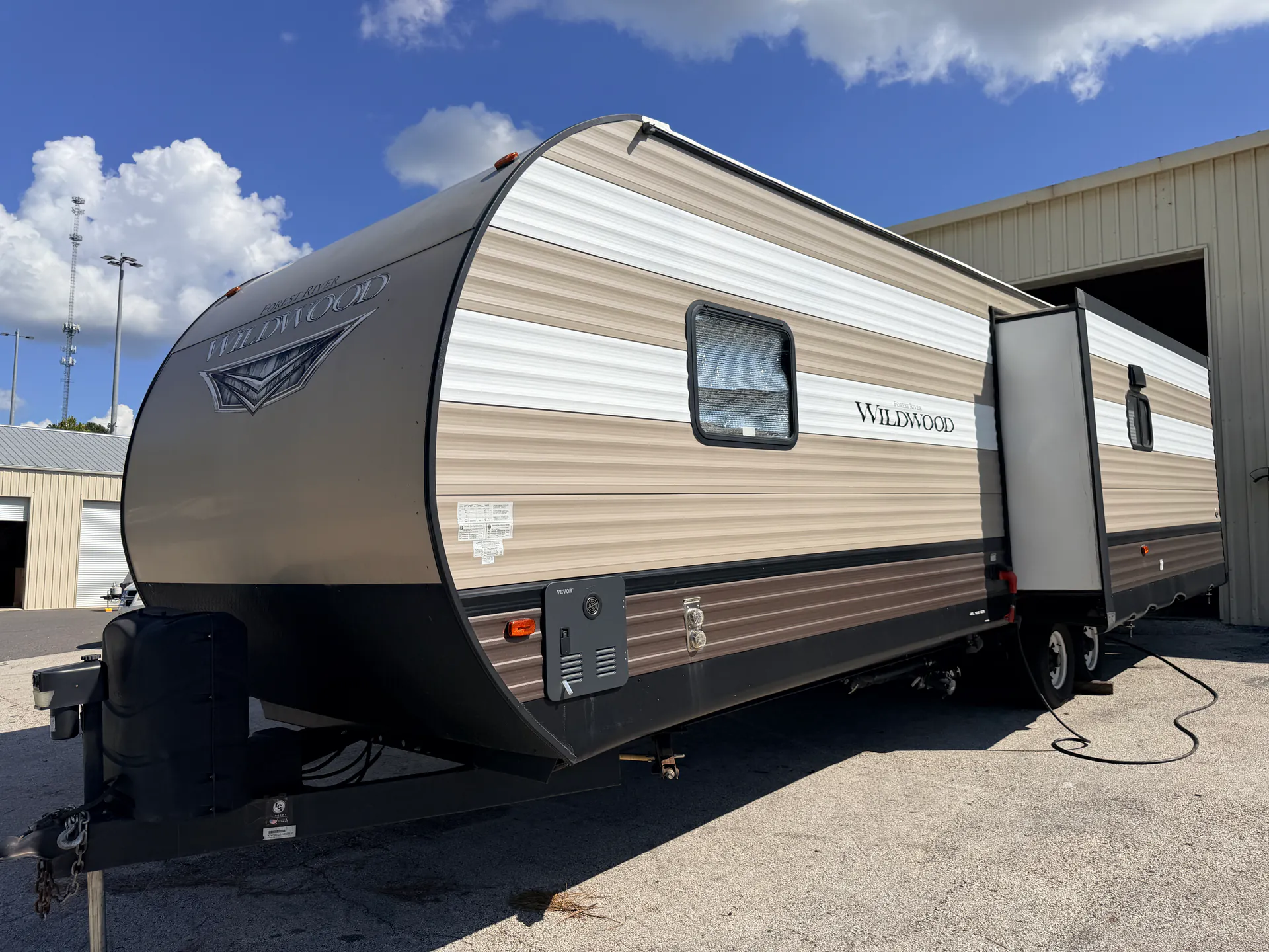 2019 Forest River Wildwood 27RE - Photo 4