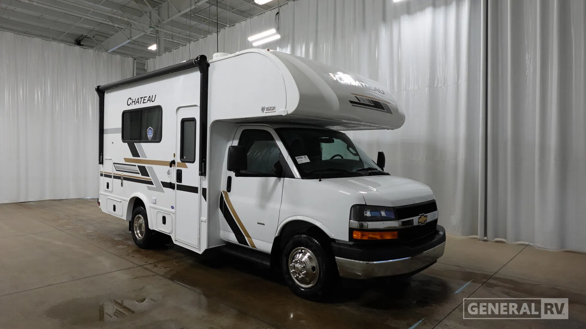 2027 Thor Motor Coach Chateau 19X - Photo 2