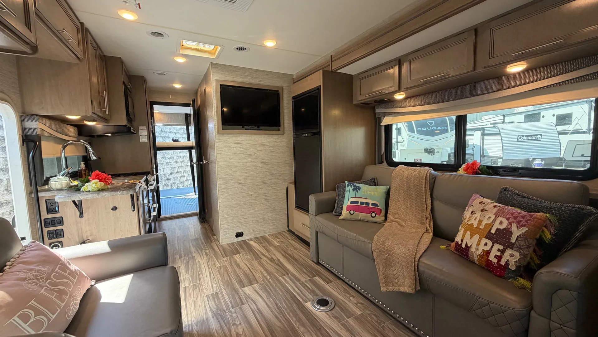 2022 Thor Motor Coach Outlaw 29J - Photo 4