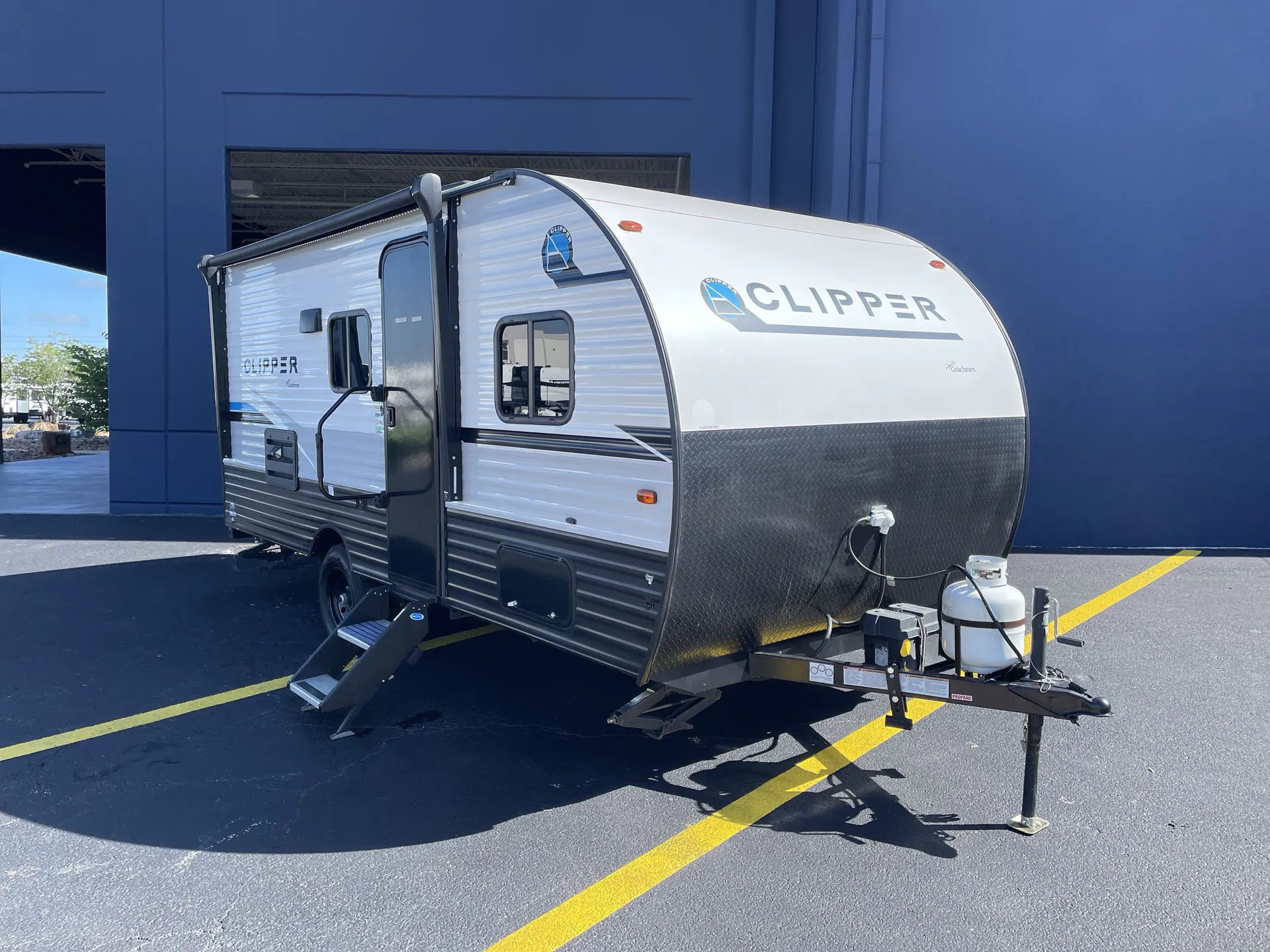 2023 Coachmen Clipper 4k Series 18BHS - Photo 2