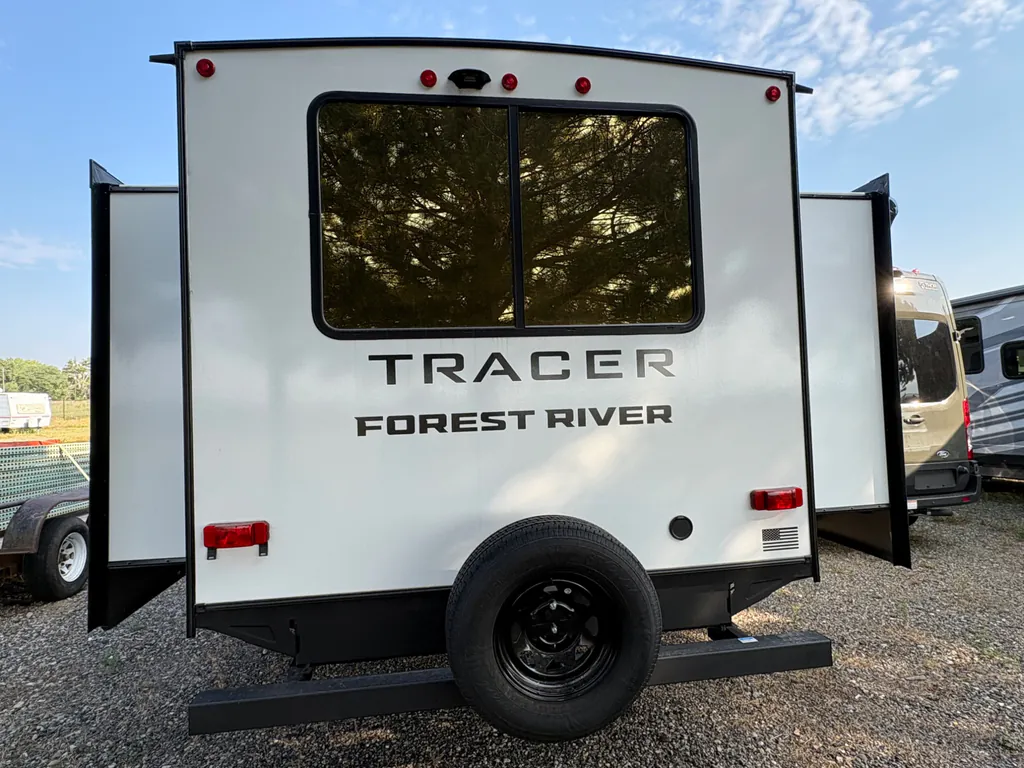 2027 Forest River Tracer 286RL, Photos photo 3
