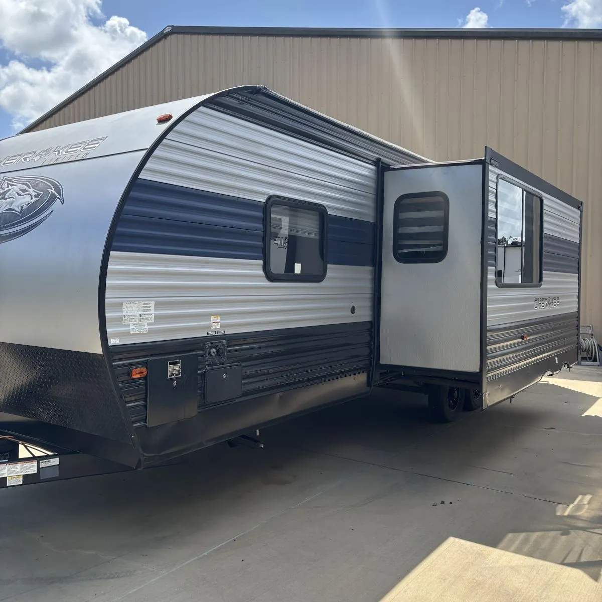 2022 Forest River Cherokee Limited 274BRB - Photo 4