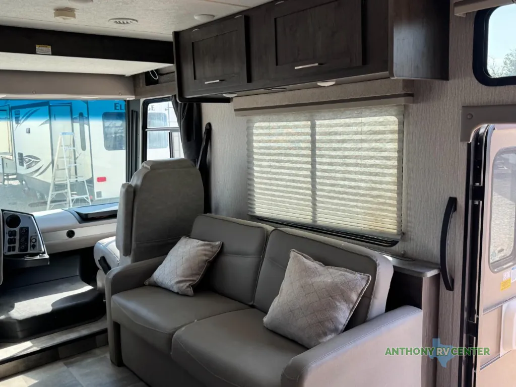 2022 Coachmen Pursuit 31BH, Photos photo 9
