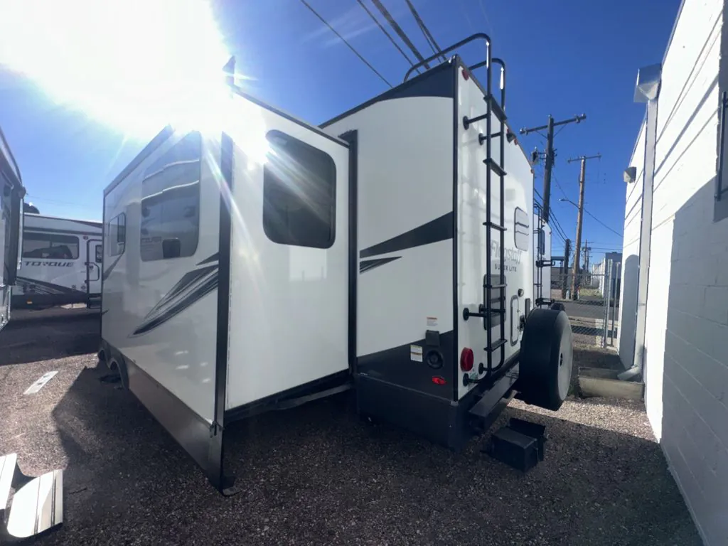 2021 Forest River Flagstaff Super Lite 29RKSW, Photos photo 3