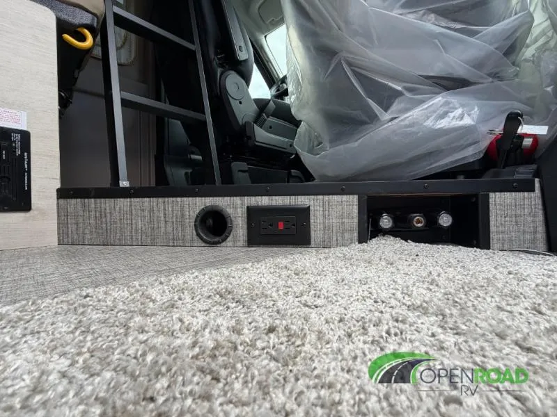 2027 Winnebago Solis 59PX - Photo 4