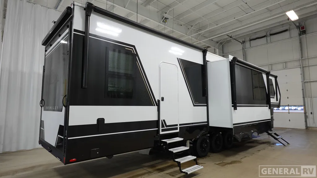 2026 Brinkley Model G 3950, Photos photo 7