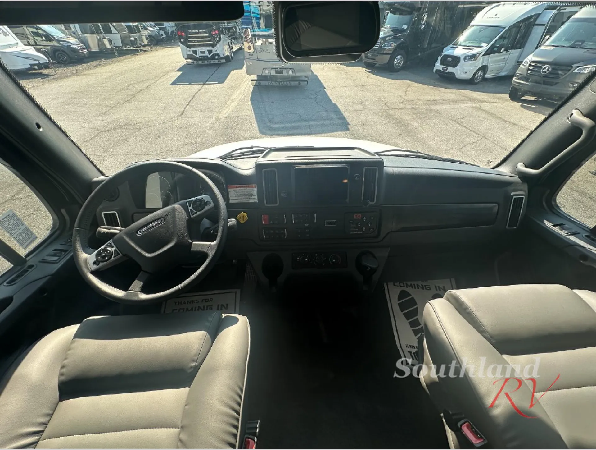 2027 Renegade RV Verona 40VTB - Photo 3