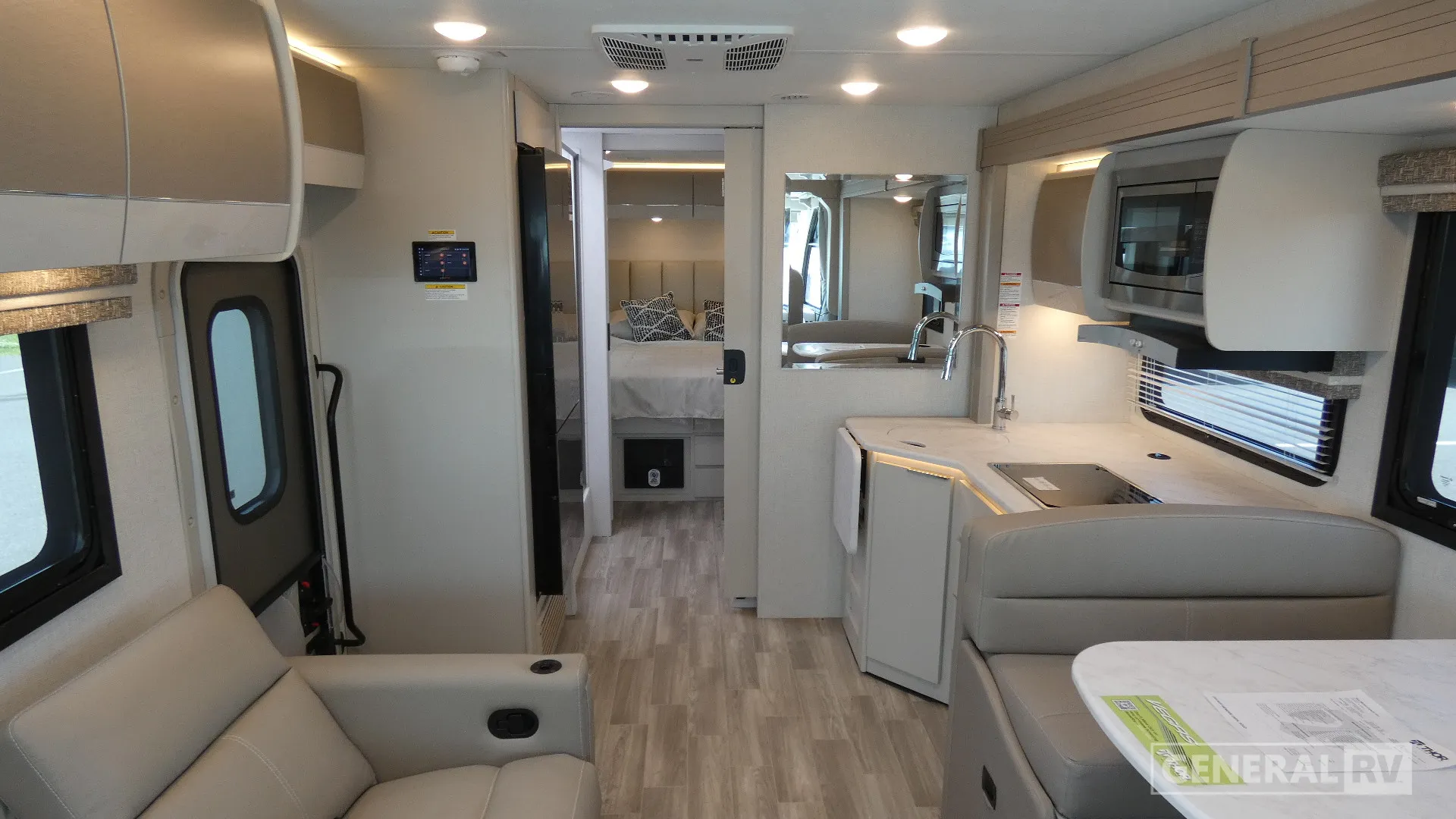 2027 Thor Motor Coach Vegas 281 - Photo 3