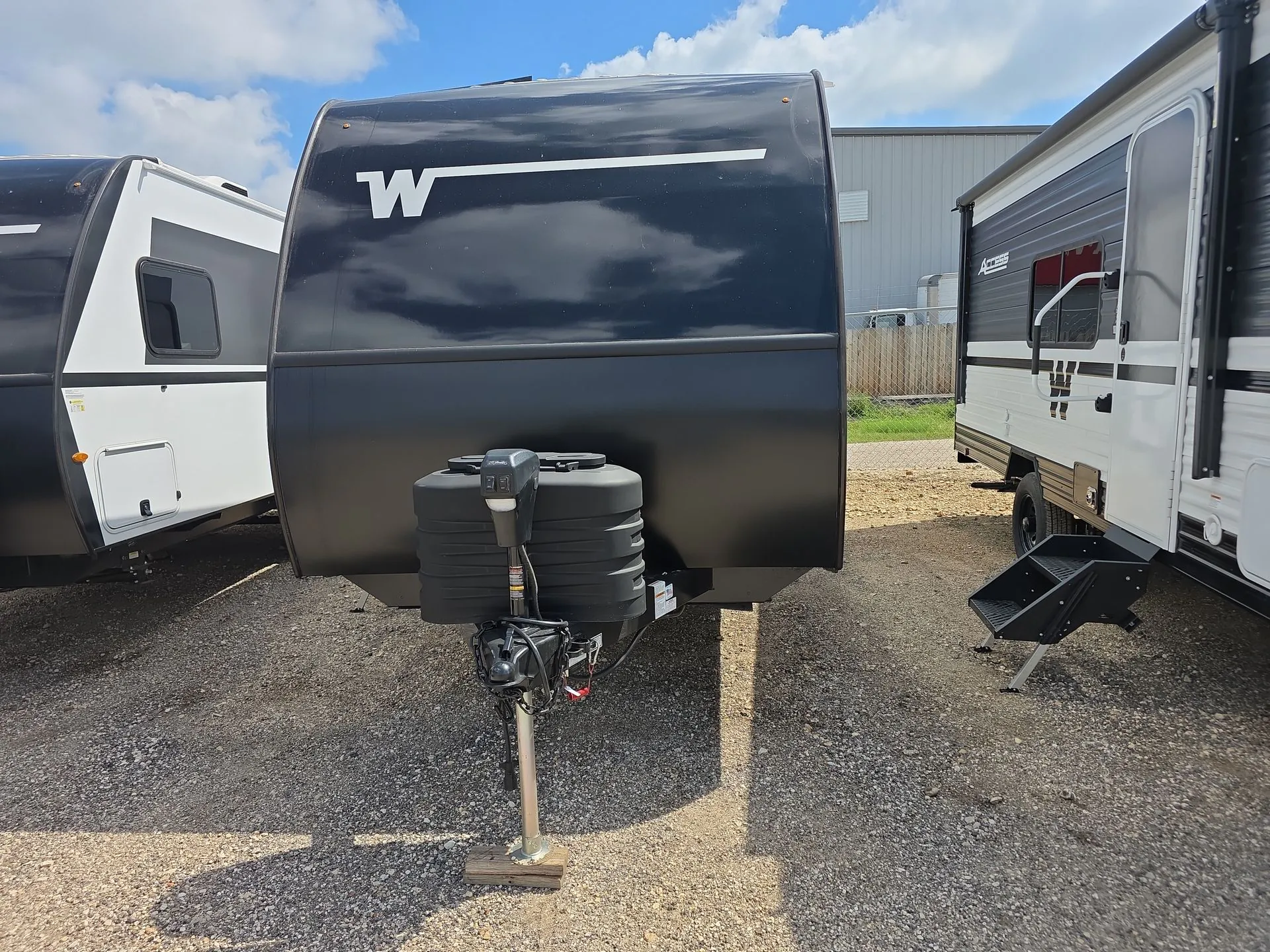 2026 Winnebago Micro Minnie 2000FRB - Photo 3