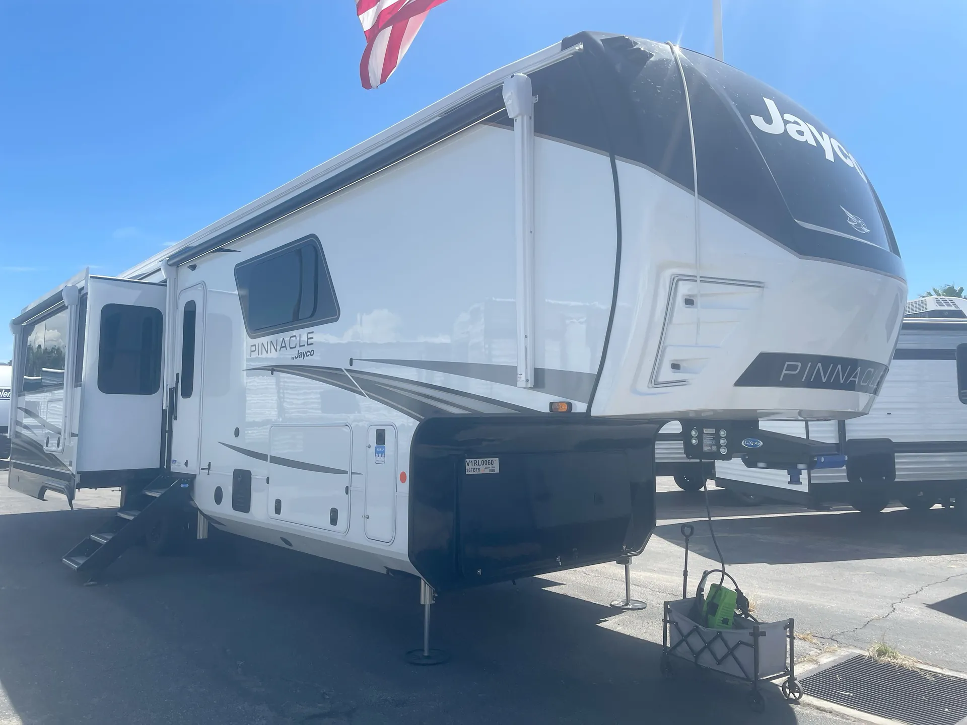 2027 Jayco Pinnacle 36FBTS