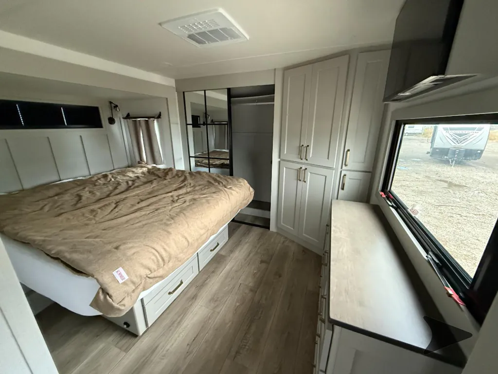 2024 Brinkley Model G 3500, Photos photo 20