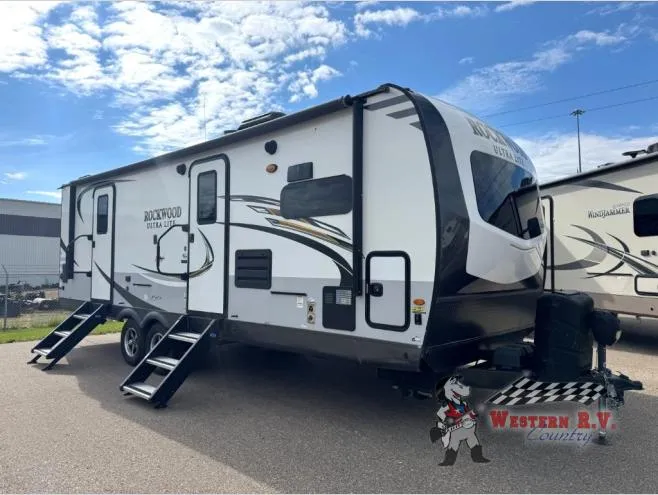 2020 Forest River Rockwood Ultra Lite 2608BS - Photo 2