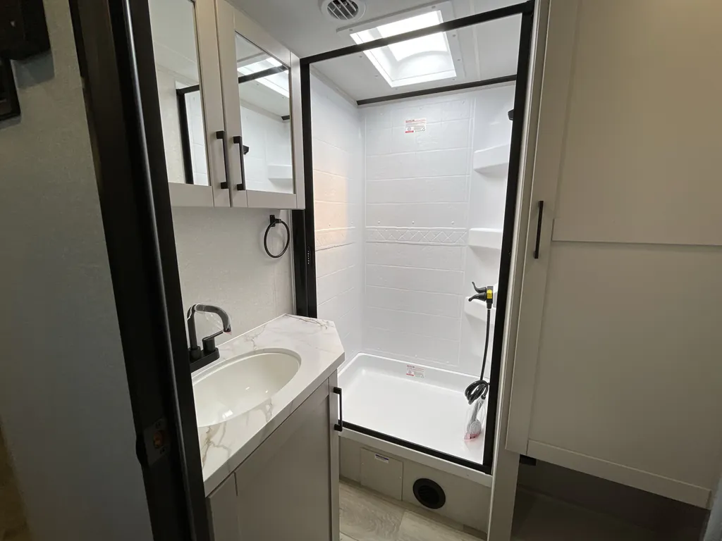 2026 Jayco Jay Feather 32QBH, Photos photo 17