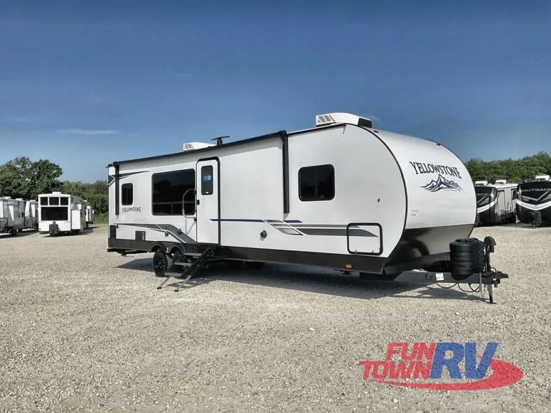 2025 Gulf Stream Yellowstone Ranch Edition 29RKS - Photo 2