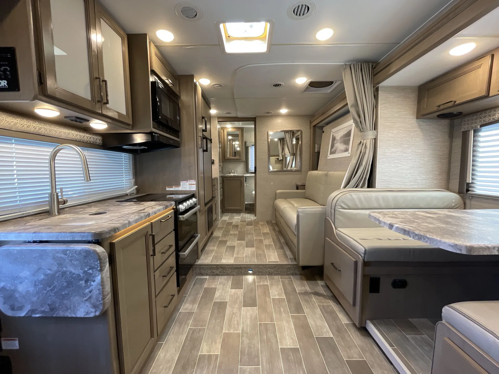 2022 Thor Motor Coach Chateau 25M — living area main