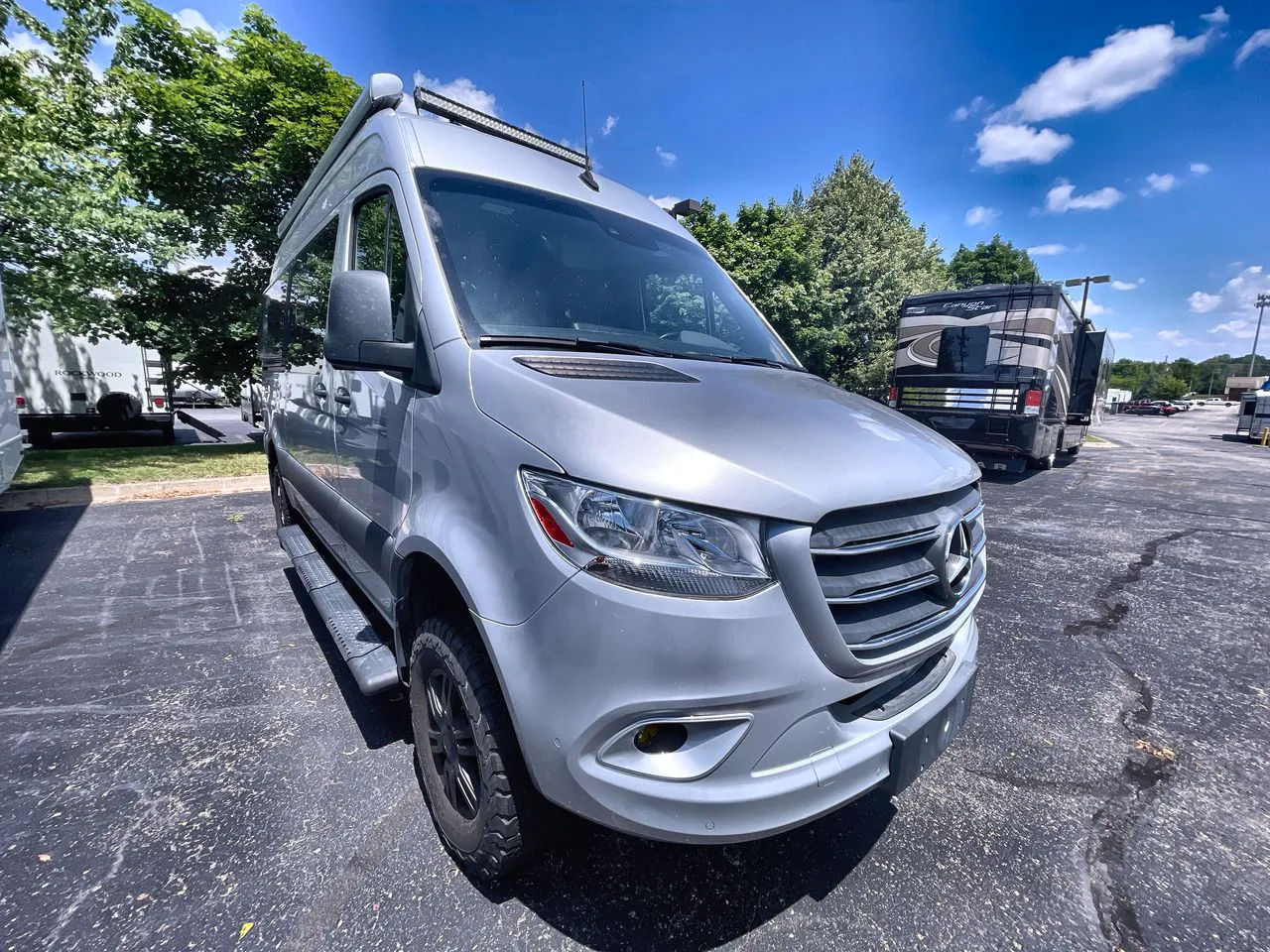 2023 Thor Motor Coach Sanctuary Transit 19LT - Photo 3