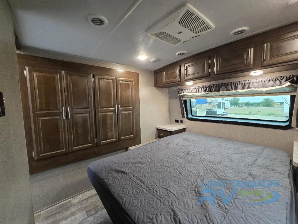 2020 Forest River Rockwood Ultra Lite 2902SW, Photos photo 22