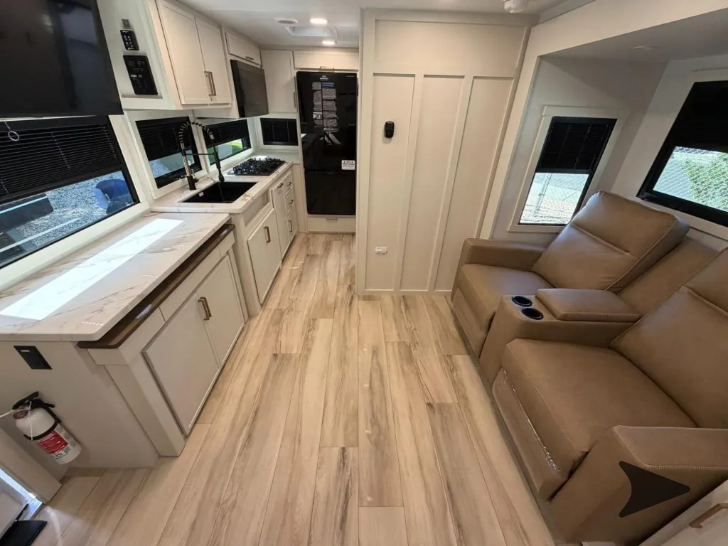 2026 Brinkley Model Ix 20X, Photos photo 8
