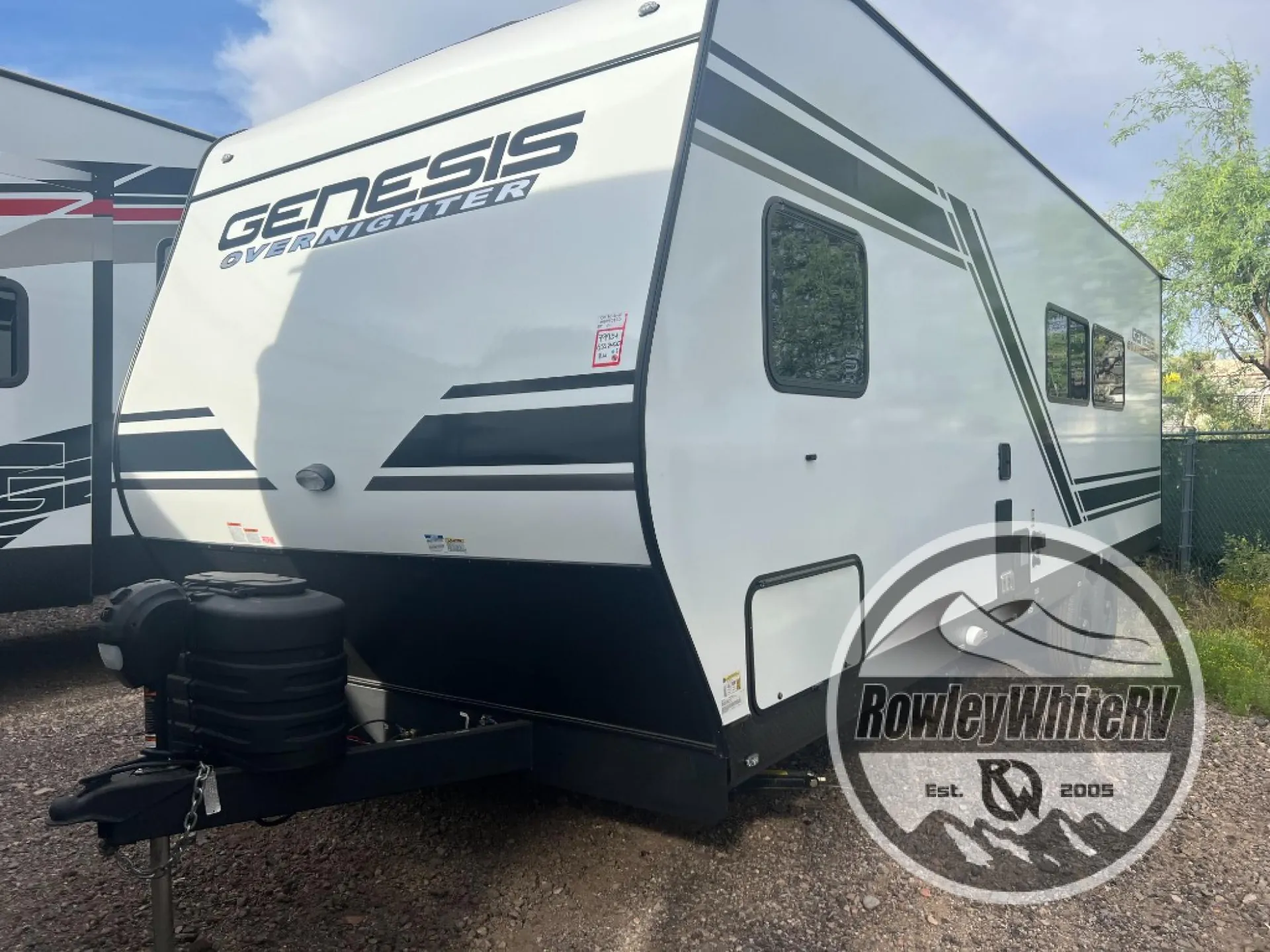 2026 Genesis Supreme Overnighter SS2400 - Photo 3