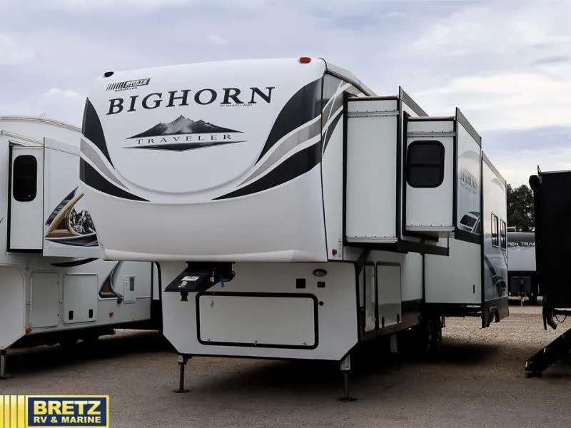 2019 Heartland Bighorn Traveler 32CK - Photo 3