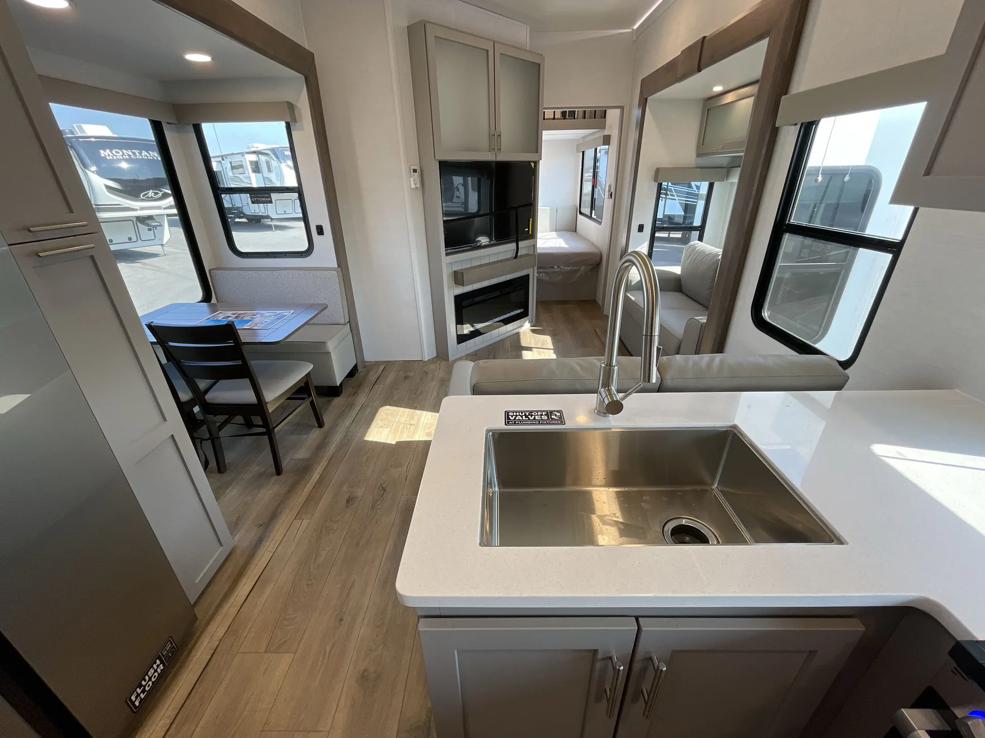 2026 Alliance RV Avenue 38DBL — living area main