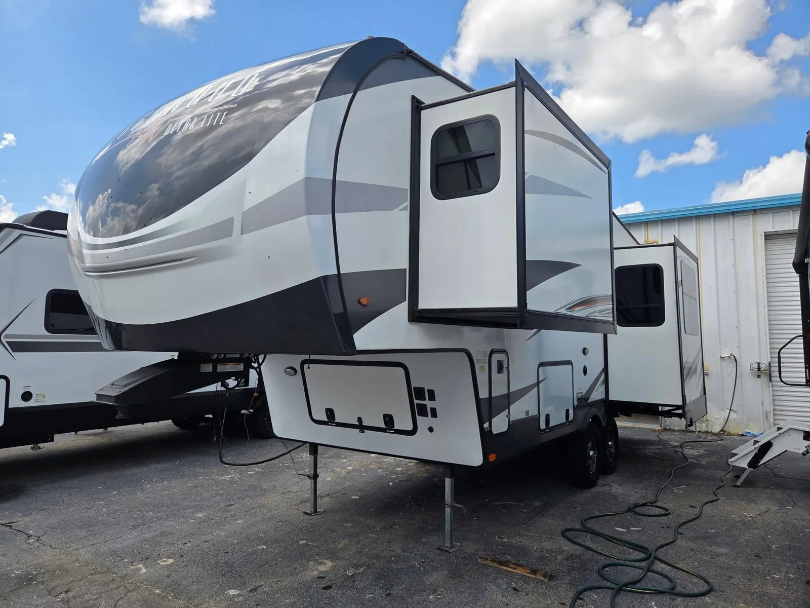 2021 Forest River Rockwood Ultra Lite 2442BS - Photo 4