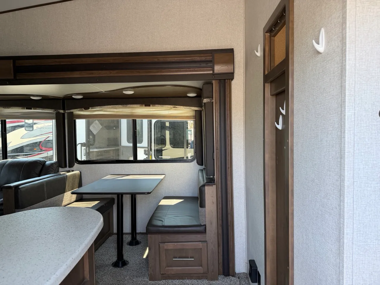 2019 Keystone Cougar Half-Ton 25RESWE - Photo 4