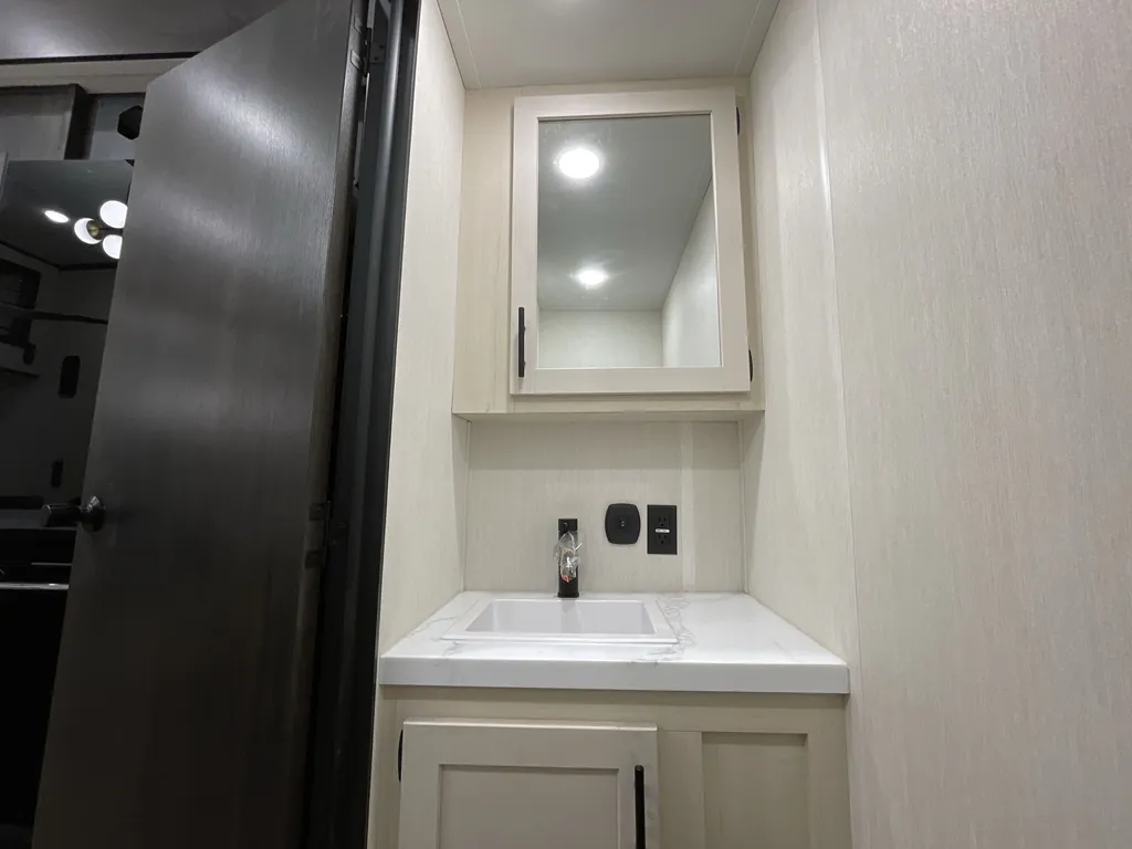 2026 Forest River Rogue 411STORE, Photos photo 35