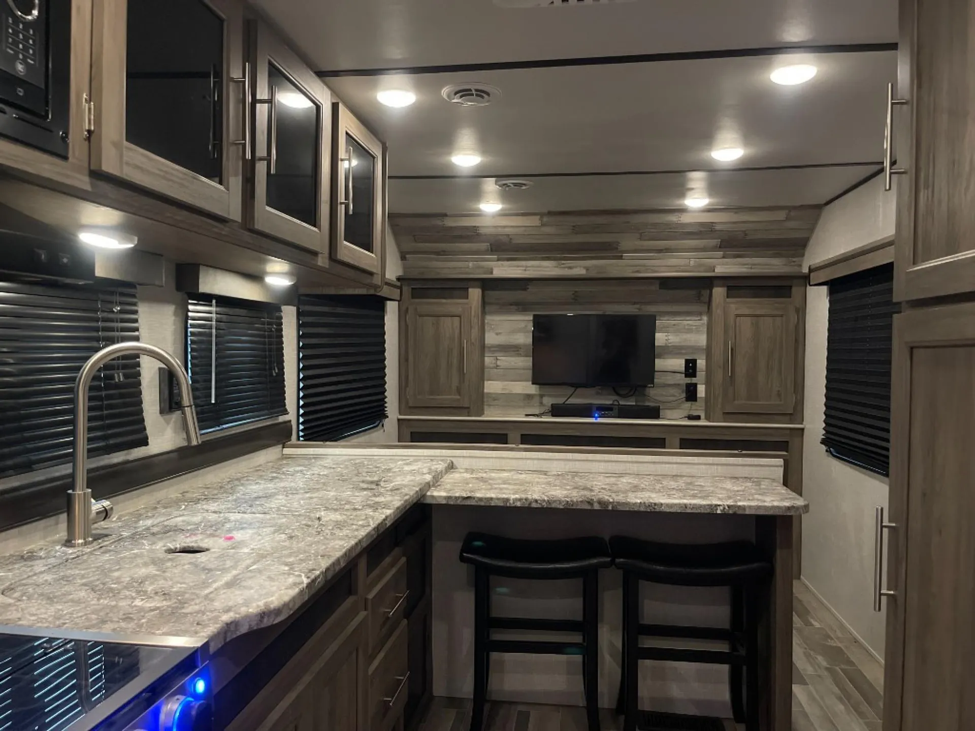 2021 CrossRoads Zinger Lite 259FL - Photo 3