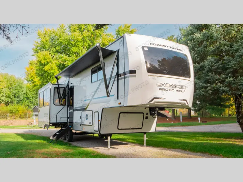 2027 Forest River Cherokee Arctic Wolf 3250SUITE - Photo 2