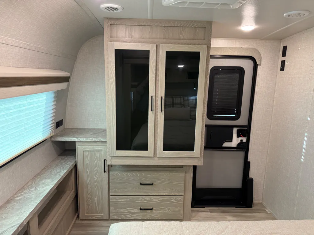 2022 Forest River Rockwood Ultra Lite 2614BS, Photos photo 6