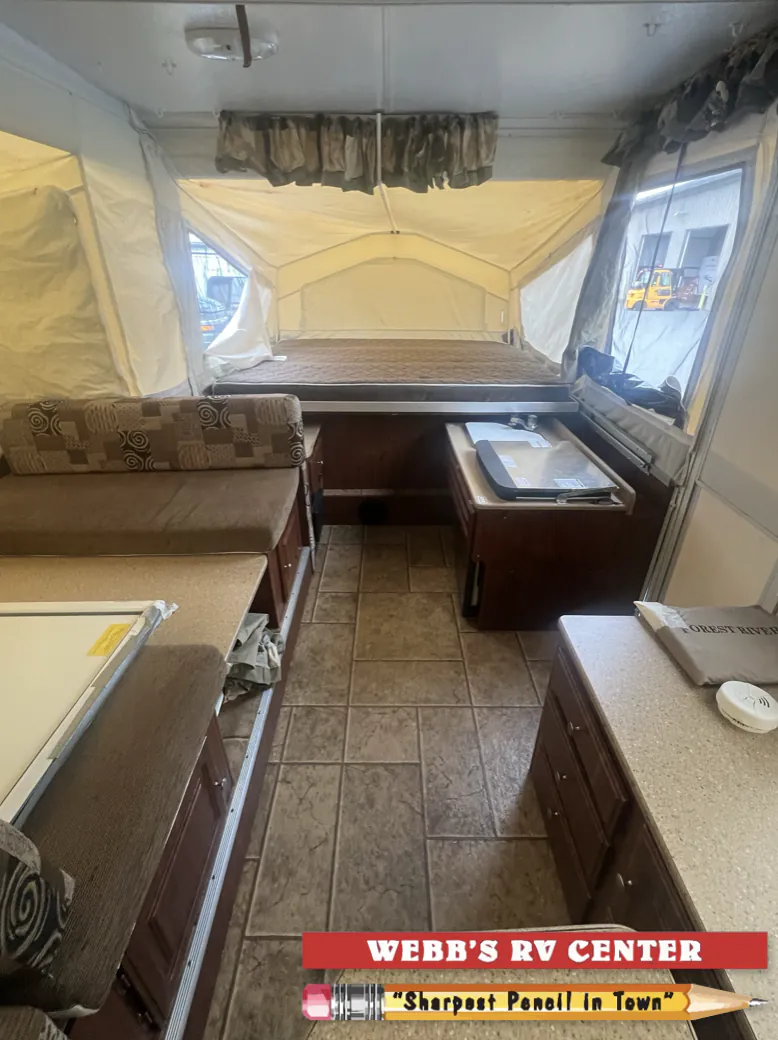 2011 Forest River Rockwood Premier 2317G, Photos photo 12