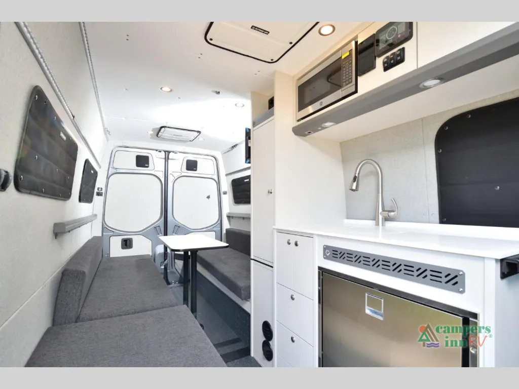 2023 Outside Van Approach 170, Photos photo 15
