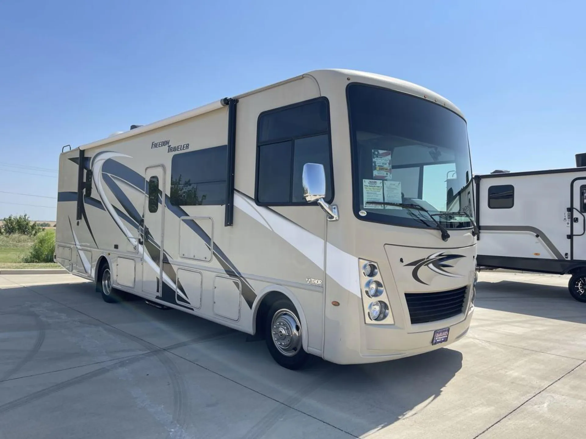 2022 Thor Motor Coach Freedom Traveler A32 - Photo 3