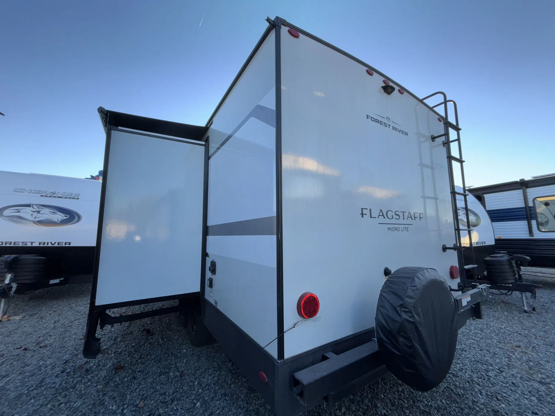 2026 Forest River Flagstaff Micro Lite 25BSDS — off campside